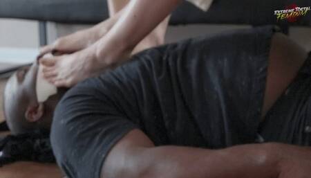 Paisley and Anastasia: Take In Our Foot Stink- Pt 2- UHD - Dynamic View