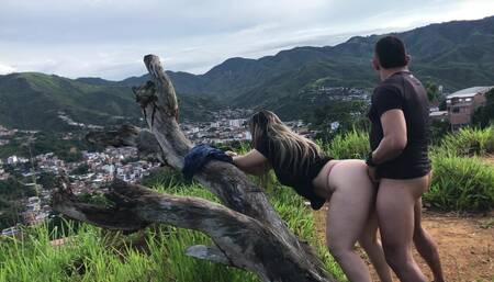 Colombian mature, arrives at the hill so my friend can fill her with milk