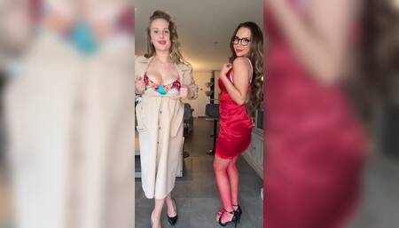 Deze ultra sexy striptease wil jij niet missen ???? Samen met @esmeeteaches ga ik helemaal uit te kleren ???? wij genieten van elkaar en jij mag hier deel vanuit maken… ????