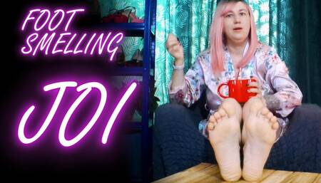 Lady Angela bare face foot smelling JOI cum countdown soles