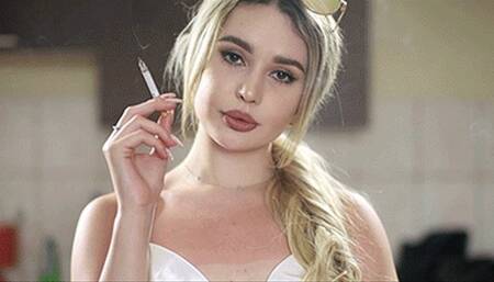 Mia loves smoking
