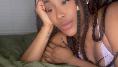 Ebony giantess wants to thank her tiny boyfriend