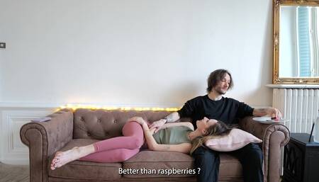Amateur French (Eng Sub) - Nina is back, i lick her pussy and we chill together.