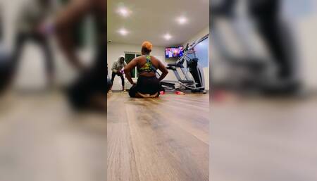 Gym Trainer helped me work out then fucked me