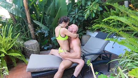 Johnny Sins - Miami Fitness Influencer Fucks Outside