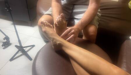 Foot Massage For Asian Goddess