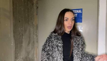 Grace meets her friend police woman Gaia at the airport