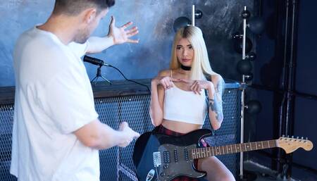 Hot stepsister suck and fuck lucky stepbro after playing on guitar