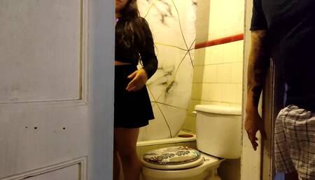 LA OBSERVE MIENTRAS NO ME VEÍA Y ASI LA CONVENCÍ DE COGER