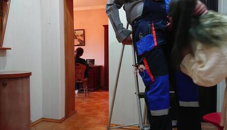 Jeg lavede min mand kaffe med elektriker sæd i stedet for fløde!