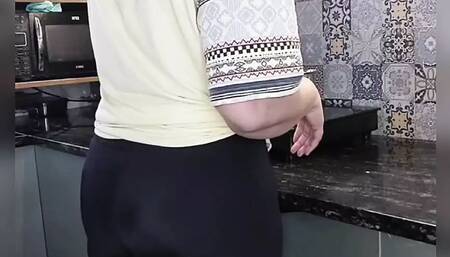 Desi bhabhi having fun in Kitchen