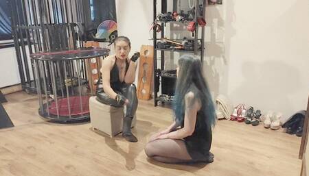 Mistress Roberta, Ciela Celestra - Foot massage bastinado in cage