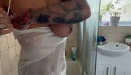 Mistress Nas Getting Wet N' Wild in More Ways Than One!!