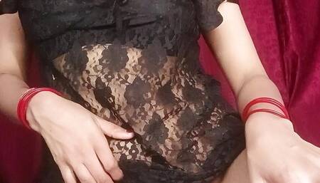 Kareena bhabhi shows off her wet and ass