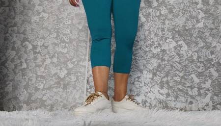 Odorous feet, socks and shoes (2)