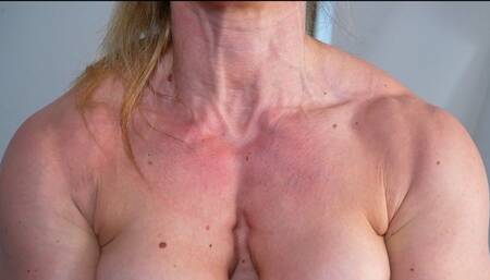 Pumping and Flexing Video with Pecs Bounce and Flex