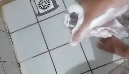 Handjob in the bath