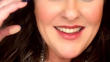 Sneaky slut finger fucks her little pussy while her big tits and juicy curves bounce