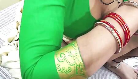 Indian father-in-law saw daughter-in-law cleaning her hair