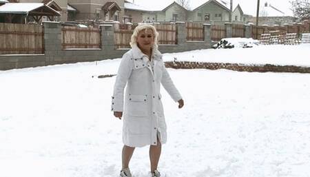 THIS CHEATING GILF LOVE SQUIRTING