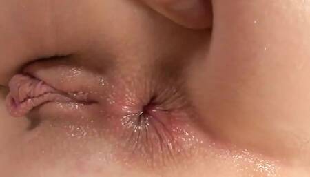 Big Anal Gape For Petite Slut Kelly Klass