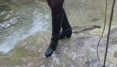 Wetting my leather boots in the water
