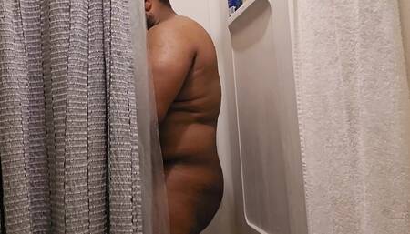 Peeking on Black Step Dad Jerking Off in the Shower