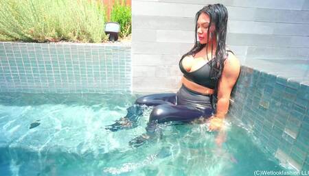 Maria Gets Wet in a Sexy Workout Set and Nike Air Max