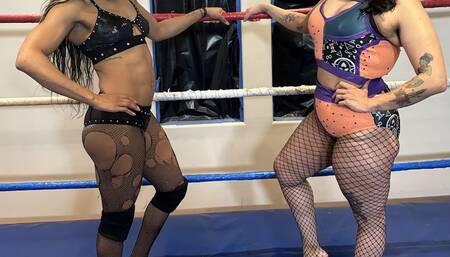 Foxy Fishnets Lock-Up Match - Cocoa v Esmerelda