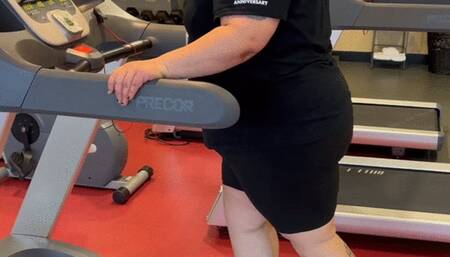 Come Over And Smell My Stinky Gym Feet- Lucy Beast Foot Smelling