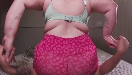 #Facesitting | Farting after the gym, with leggings and socks