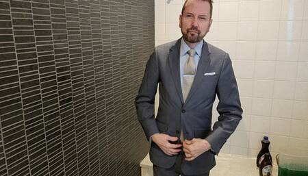 Self Gunge With Green Slime in Suit and Tie (part 1)