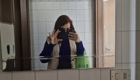 Nicoletta's Hidden Retreats: Discovering Public Toilets and the Joy of Pee 4K