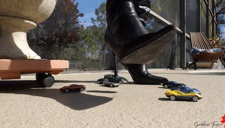 SMASH CITY TRAFFIC JAM! (Giantess Crushes Objects) ft Goddess Fina