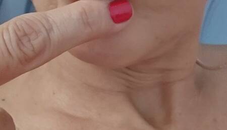 Milah Voluptuous lip teasing