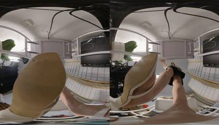 3DVR180 Cinnamon high-heeled Sandal POV squishes and humiliates dwarves