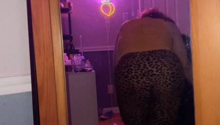 Smoky masturbation (Marlboro red 100s)