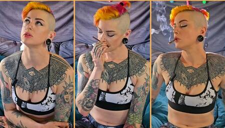 720p Marathon Runner Relapses, Stretches while Dangling