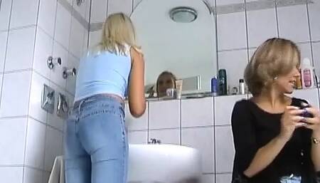 Stunning German babes enjoying hardcore anal threesome