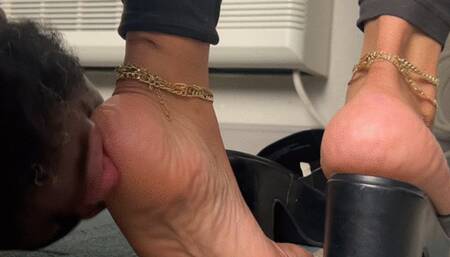 Massive Meatball Bulbous Heels Sucked - Soulslovesoles