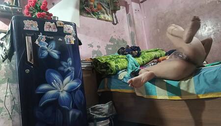 When Bhabhi Was Going to Sit, I Caught Her Naked and Then Had Sex
