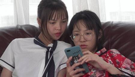 Two goddesses showcase sexy and beautiful feet, tempting you in various ways!