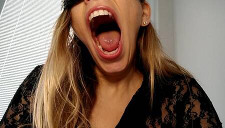 Teacher talks about yawning