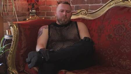 Be A Good Boy, Cum On My Feet