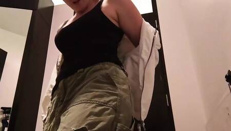 Ups! They Caught Me on the Mall Room Ups