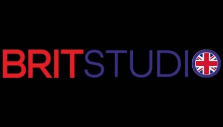 British 18 Year Old Sucks Off A Stranger