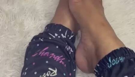 Uñas blancas y Soles sexy con anillo