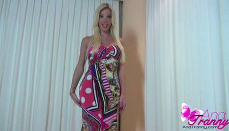 Transgirl Ana Mancini fingering her huge used ass