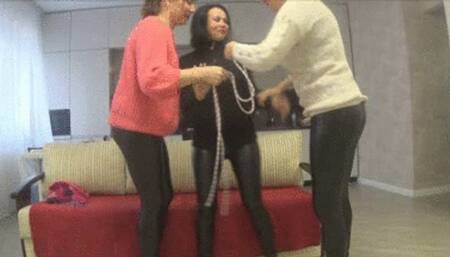 We compelled lory to kiss and lick her face and cum