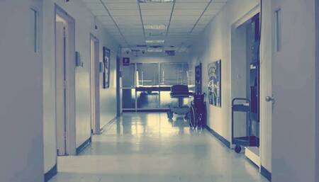 Whispers of Wellness: Nicoletta's Endoscopic Journey in the ASMR Symphony of the Operating Room 720HD